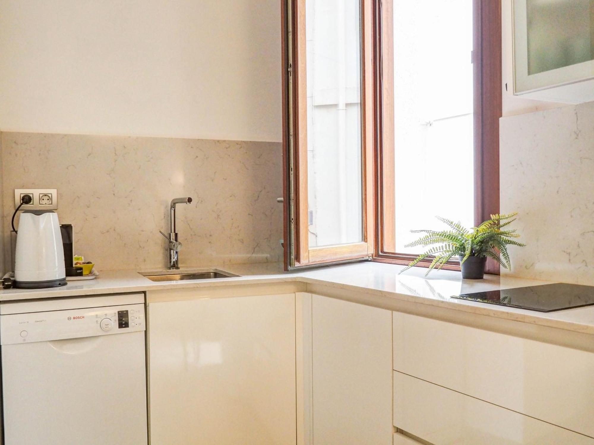 The Green Oasis By Hello Homes Σίτζες Εξωτερικό φωτογραφία